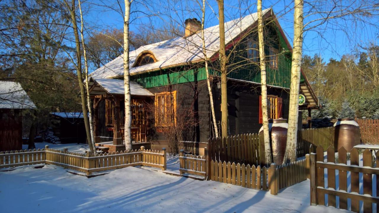 Oberza Pod Zlotym Prosiakiem Hotel Nieborow Exterior photo